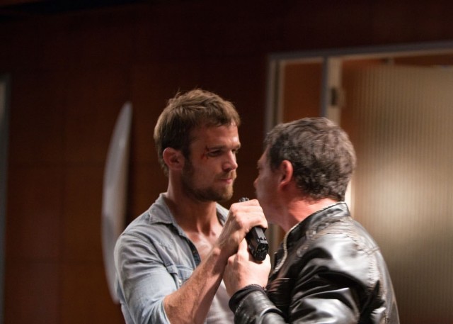 Yakın Tehdit Fotoğrafı