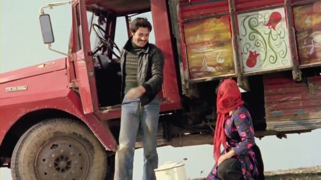 Selvi Boylum Al Yazmalım Fotoğrafı