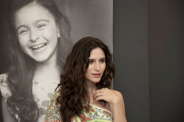 Aşk Tesadüfleri Sever Fotoğrafı