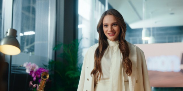 Netflix’in “Kuş Uçuşu” Dizisinden 2. Sezon Fragmanı!