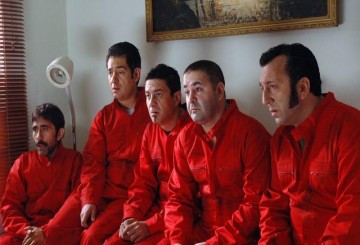 Maskeliler Gişede Birinci