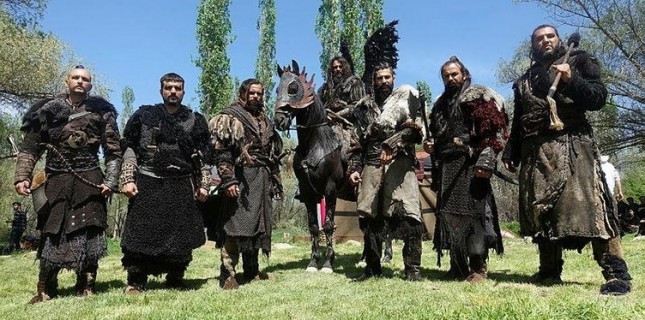 'Deliler' Filminin İlk Afişi Paylaşıldı