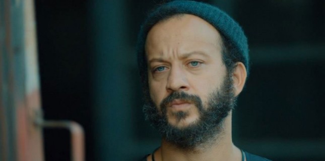 Rıza Kocaoğlu Yeni Bir Diziyle Setlere Geri Dönüyor!