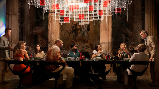 Glass Onion: A Knives Out Mystery (Oyuncular soldan sağa sırayla; Edward Norton, Madelyn Cline, Kathryn Hahn, Dave Bautista, Leslie Odom Jr., Jessica Henwick, Kate Hudson, Janelle Monáe, Daniel Craig) Glass Onion: A Knives Out Mystery (Oyuncular soldan sağa sırayla; Edward Norton, Madelyn Cline, Kathryn Hahn, Dave Bautista, Leslie Odom Jr., Jessica Henwick, Kate Hudson, Janelle Monáe, Daniel Craig)