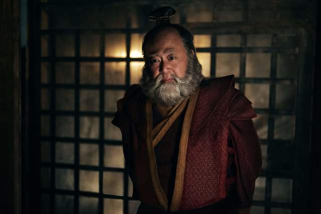 General Iroh olarak Paul Sun-Hyung Lee General Iroh olarak Paul Sun-Hyung Lee