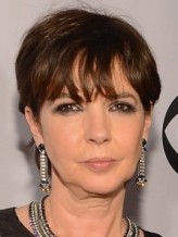 Phoebe Nicholls fotoğrafı