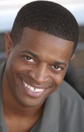 Lucius Baston fotoğrafı