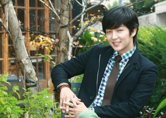 Lee Jun-ki Fotoğrafı