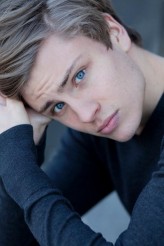 Jannik Schümann fotoğrafı