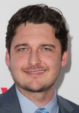 Toby Leonard Moore fotoğrafı