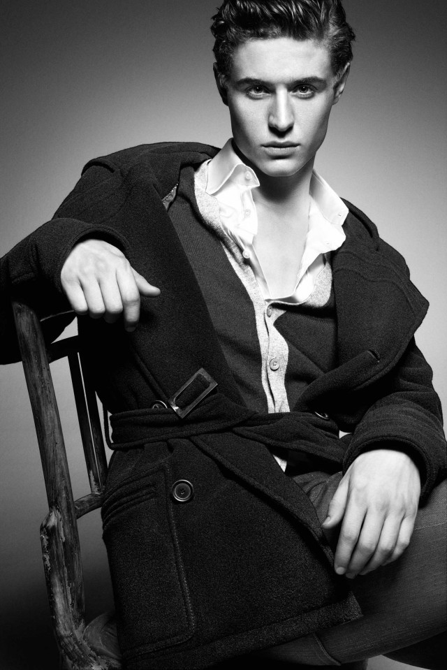Max Irons Fotoğrafı