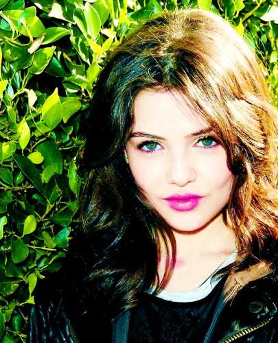 Danielle Campbell Fotoğrafı
