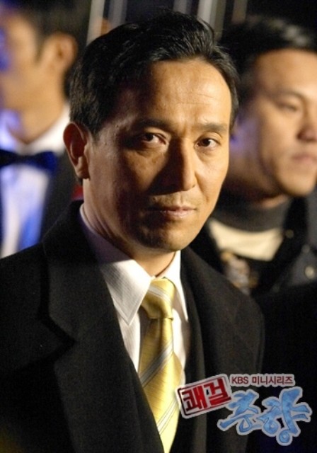 Ahn Suk-hwan fotoğrafı