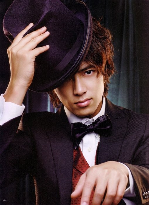 Tomohisa Yamashita Fotoğrafı