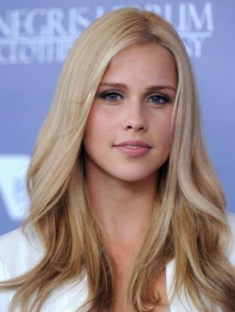 Claire Holt Fotoğrafı
