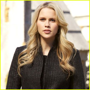 Claire Holt Fotoğrafı