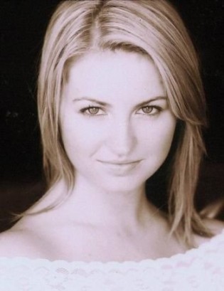 Hallie Bird fotoğrafı