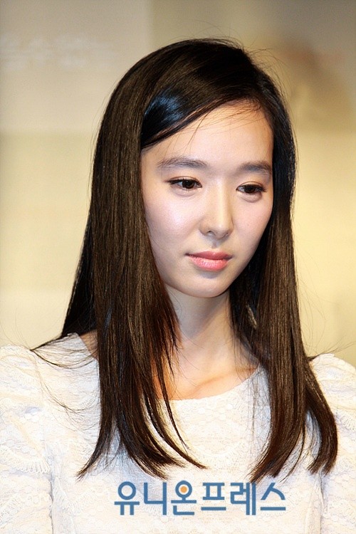 Han Soo-yeon Fotoğrafı