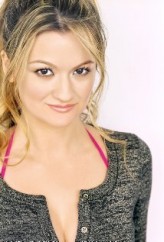 Leah McKendrick fotoğrafı