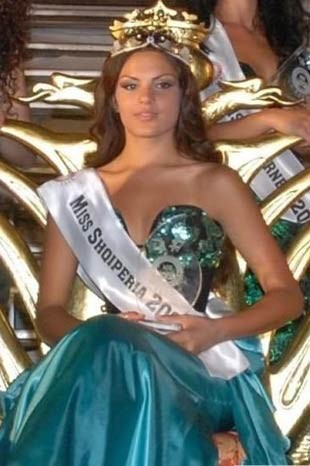 Almeda Abazi Fotoğrafı