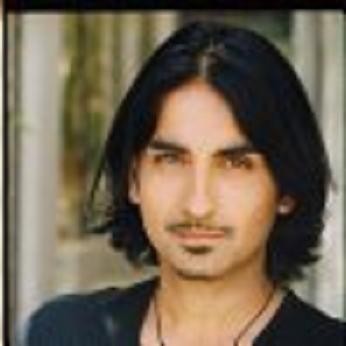 Akbar Kurtha Fotoğrafı