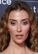 Özge Ulusoy fotoğrafı