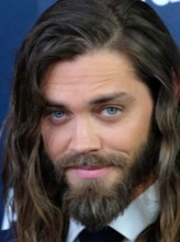 Tom Payne fotoğrafı