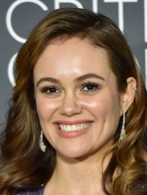 Dina Shihabi fotoğrafı