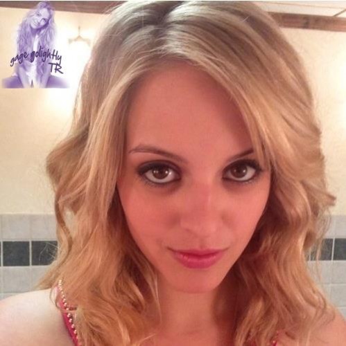 Gage Golightly Fotoğrafı