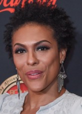 April Parker-jones fotoğrafı