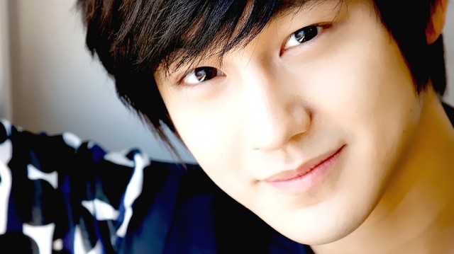 Kim Bum Fotoğrafı