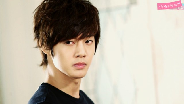 Kim Hyun Joong Fotoğrafı