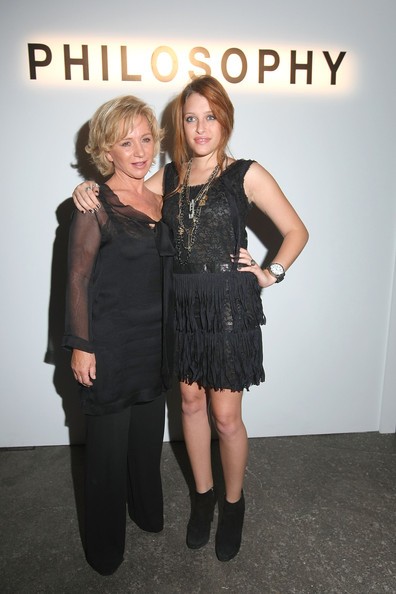 Carly Chaikin Fotoğrafı