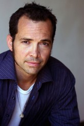 James Logan fotoğrafı