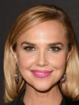 Arielle Kebbel fotoğrafı