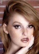 Faye Reagan fotoğrafı