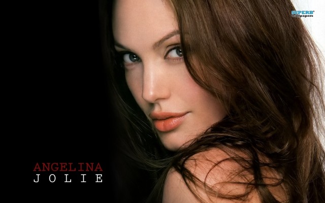 Angelina Jolie Fotoğrafı