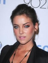 Jessica Stroup fotoğrafı