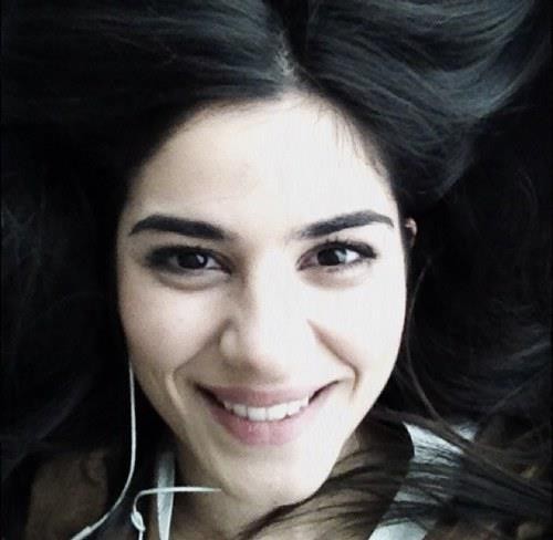 Zeynep Çamcı Fotoğrafı