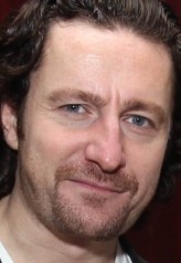 Peter Ferdinando fotoğrafı