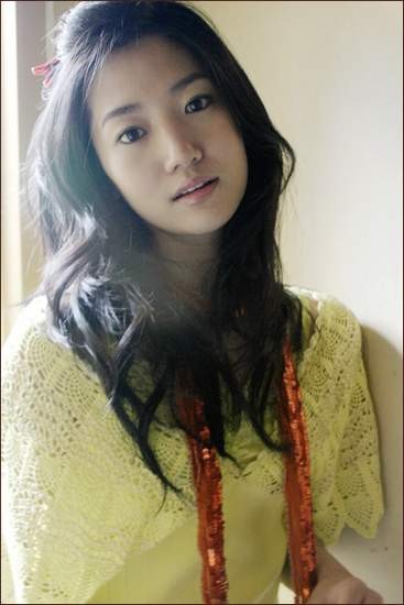 Go Joon-hee Fotoğrafı