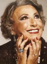 Müzeyyen Senar fotoğrafı