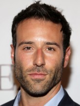 Coby Ryan McLaughlin fotoğrafı