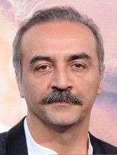 Yılmaz Erdoğan fotoğrafı