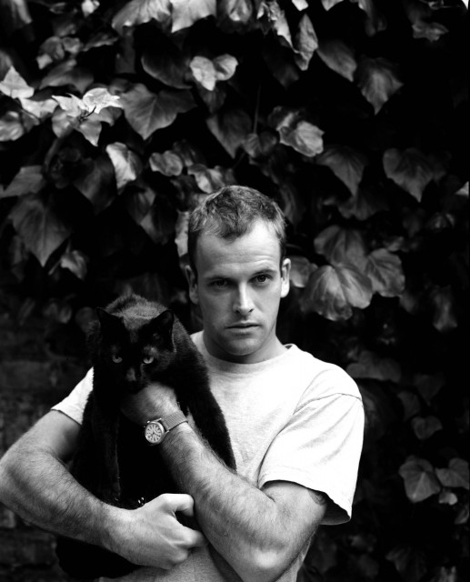 Jonny Lee Miller Fotoğrafı