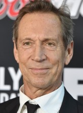 Jonathan Hyde fotoğrafı