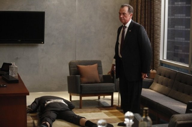 Gregory Itzin fotoğrafı