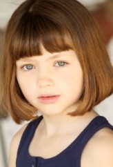 Claire Geare fotoğrafı