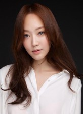 Yeon Min-Ji fotoğrafı