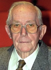 Lewis Gilbert fotoğrafı